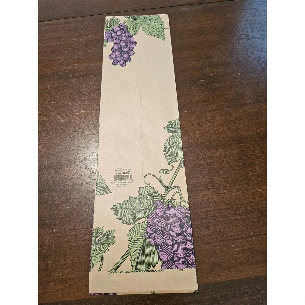 Cakewalk Wine Gift Bags 15 Pack Tan Purple Grape Vine Print Paper Sleeves